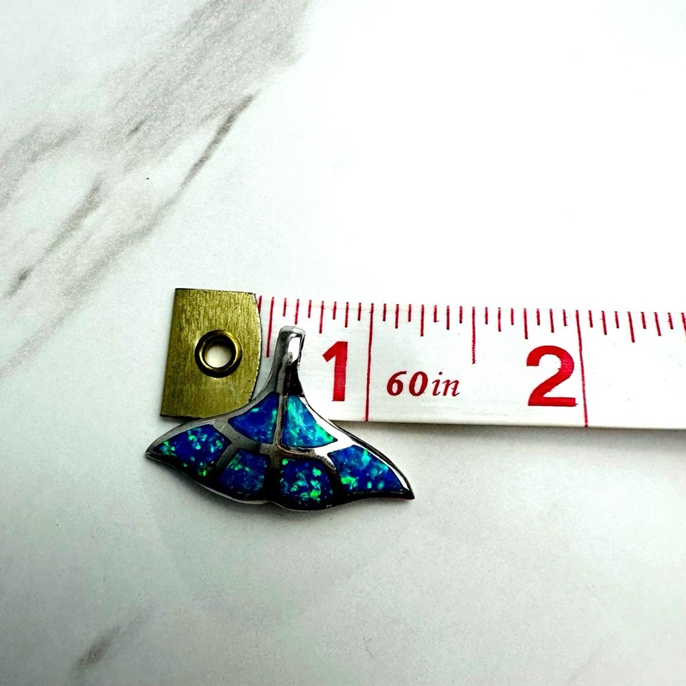 🌊 Sterling Silver Blue Opal Whale Tail Pendant Nautical & Ocean-Inspired Beauty - Picture 6 of 7
